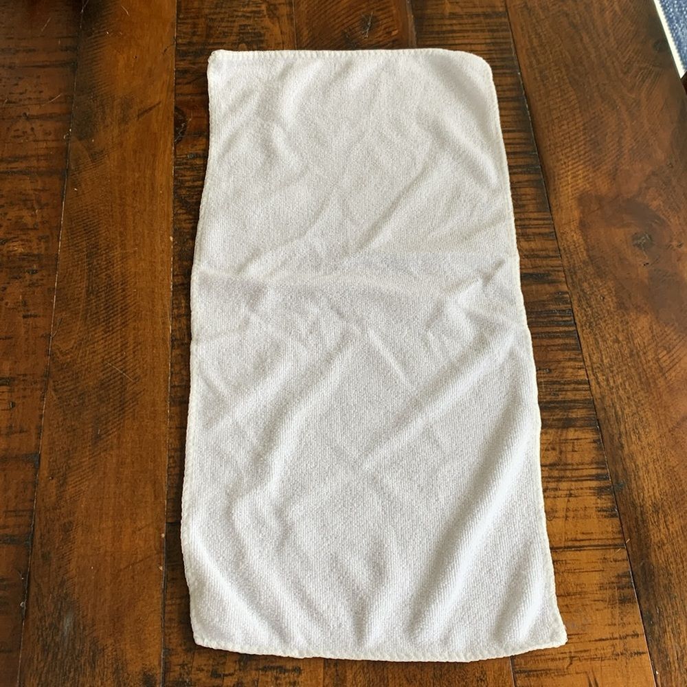 5 Camping Travel Workout Sport Towels Soft White Hand Face Guest Towel Set NEW
